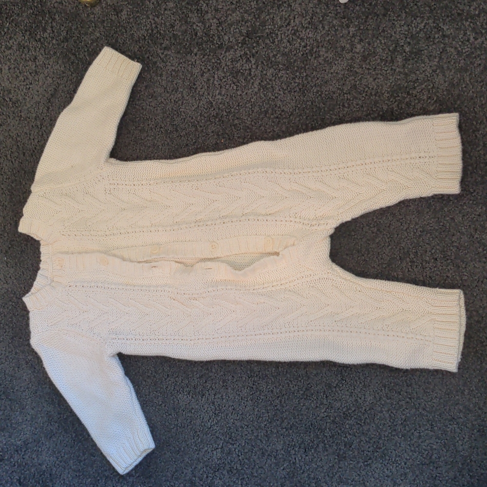 Old Navy knit footless 3-6M